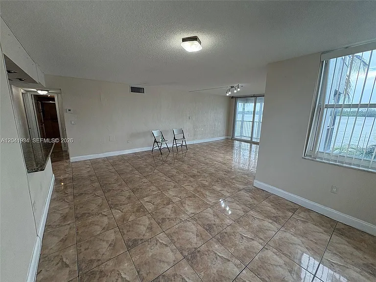 1075 NE Miami Gardens Dr #211 — Photo 8