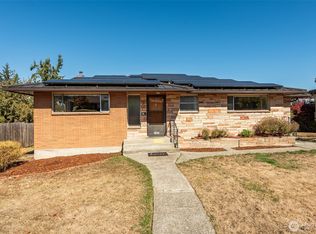 1421 E 2nd St, Port Angeles, WA 98362