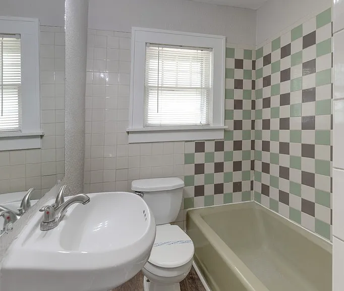 223 N Meridian Ave — Photo 13