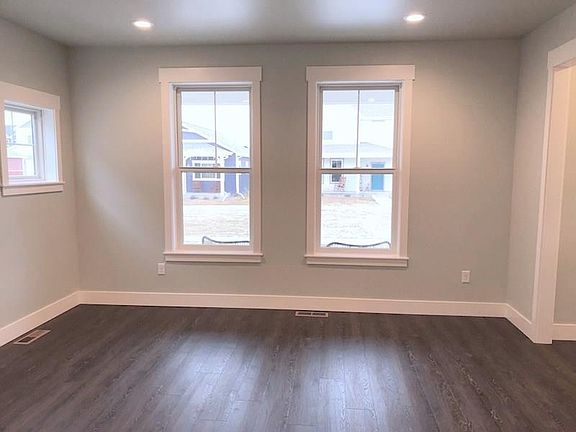 4th image of 1721 Island View Dr