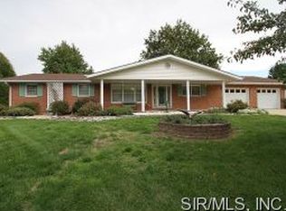 108 Roger Dr, Collinsville, IL 62234