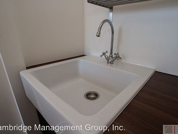 3rd image of 1931 Market St APT 303