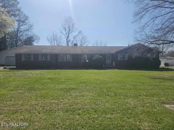 308 Jackson Hills Dr, Maryville, TN 37804