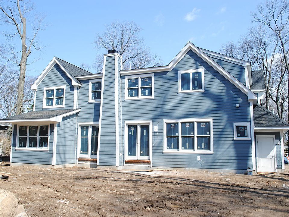 2nd image of 530 Clinton Ave