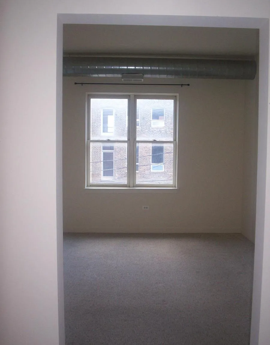 1 bed, 1.5 bath, 910 sqft, $2,400 — Photo 4