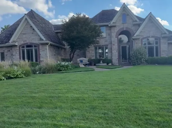 2114 S 190th Cir, Omaha, NE 68130