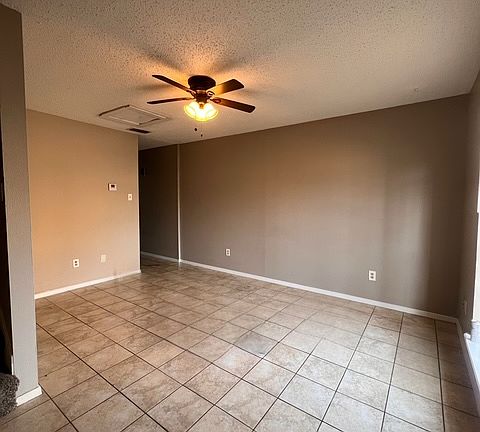 3rd image of 3731 Kriss Dr APT 4