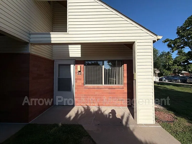 11141 N 137th St #32 — Photo 1