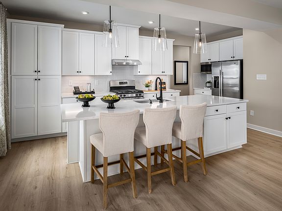 Hudson w Finished Basement