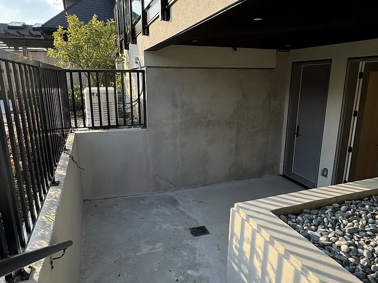 1130 Gordon Ave — Photo 16