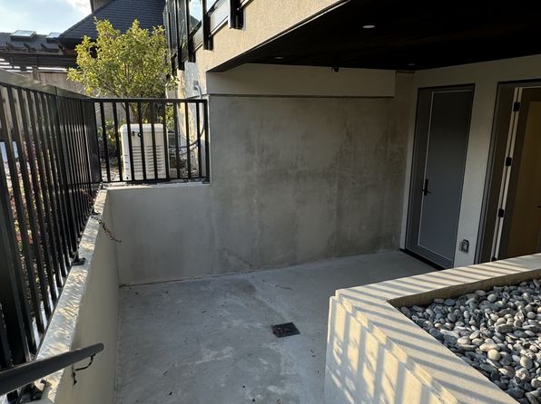 2 bedroom rental in West Vancouver — photo 16