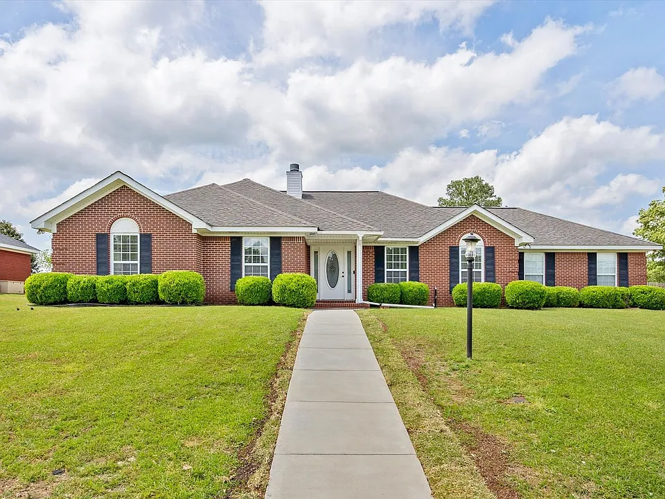 3709 Seleste Dr