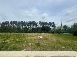322 Keltic Pines Blvd #1, Huntertown, IN 46748