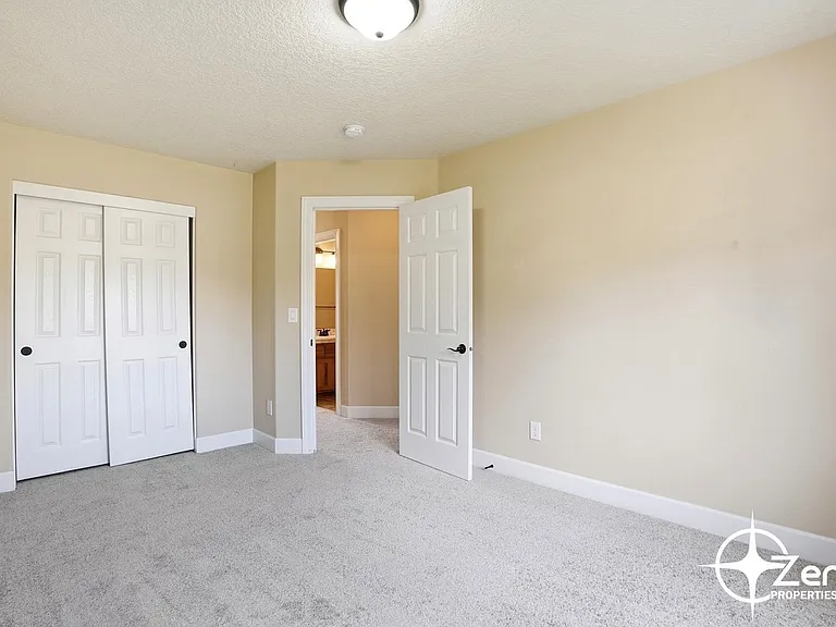 3512 NE 80th St — Photo 25