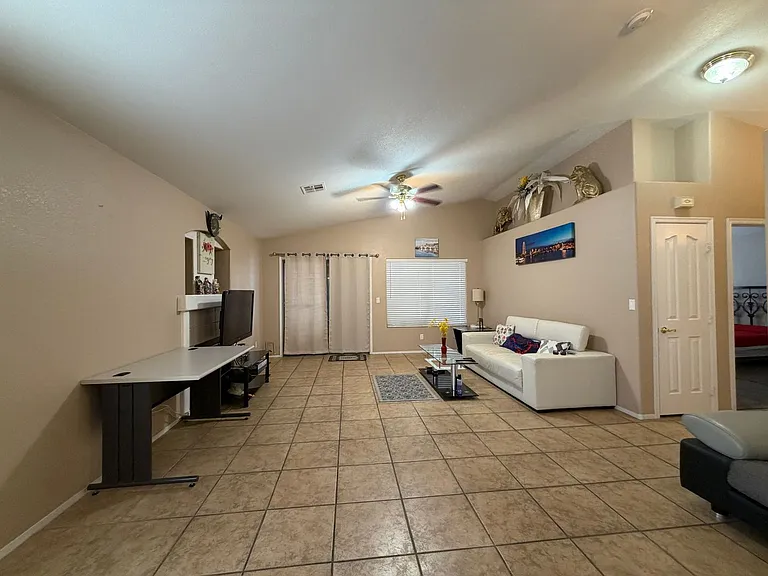 868 Worrell Ave — Photo 14