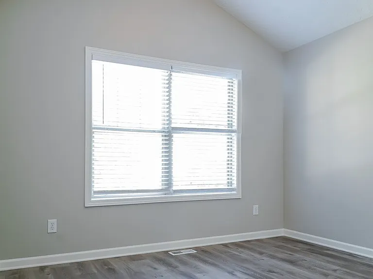 960 Styles Ct — Photo 11
