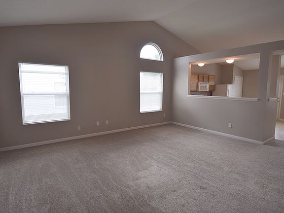 3rd image of 16339 Countryside Blvd