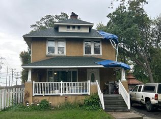 5835 Cornell St, Taylor, MI 48180