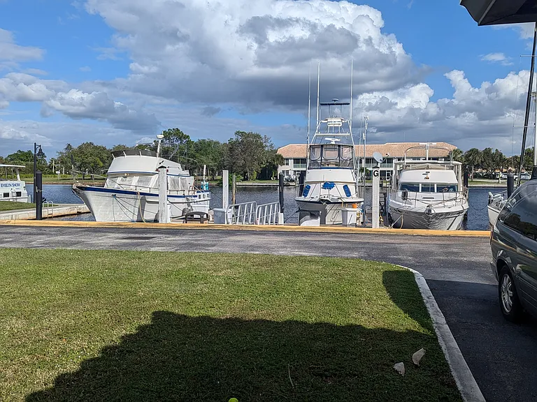 25000 Tamiami Trl E #E-164 — Photo 19
