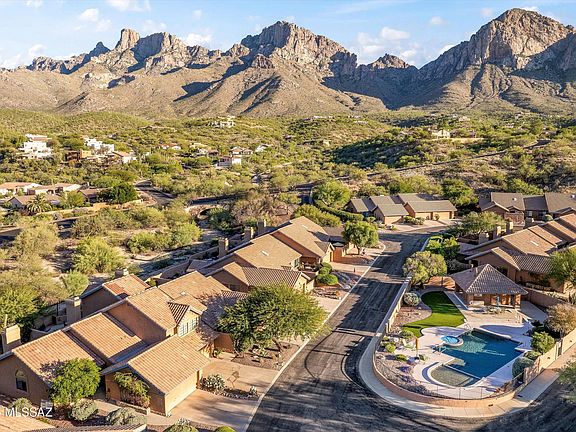 5th image of 1377 E Stoney Canyon Cir