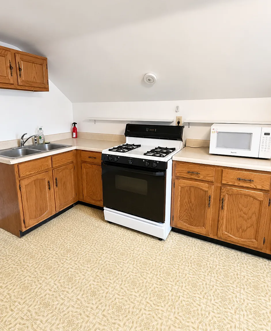 1 bed, $1,800 — Photo 3