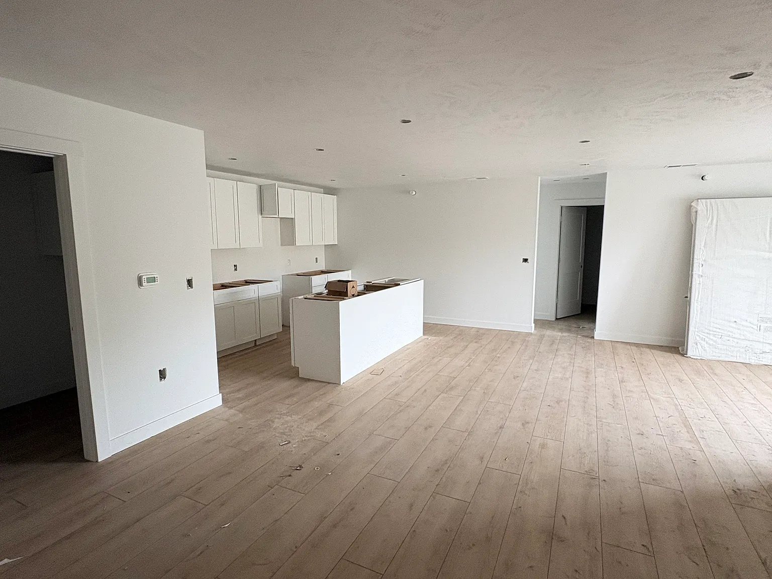 2 bed, 953 sqft, $1,300 — Photo 3