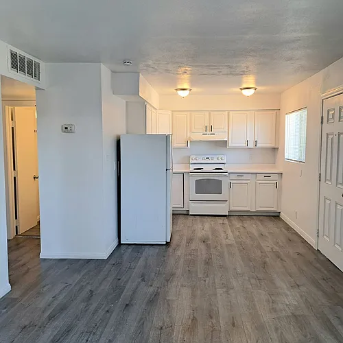 3361 Brussels St Photo 1