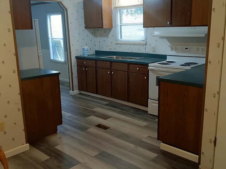 2615 Cedar Ridge Rd #MOBILE HOME — Photo 6