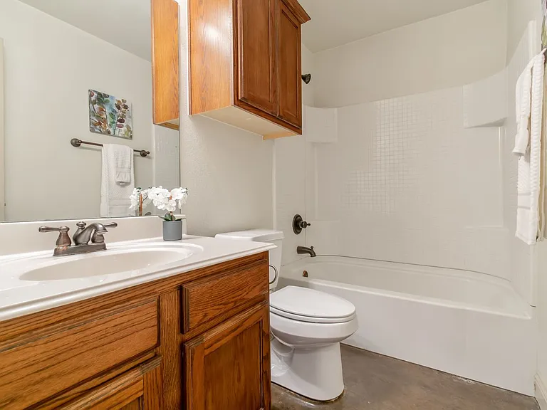 3136 Rogers Ave — Photo 21