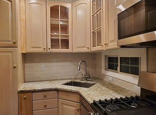 1262 E 104th St, Brooklyn, NY 11236