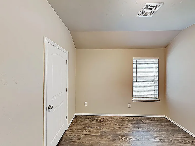 11202 NW 114th St — Photo 30