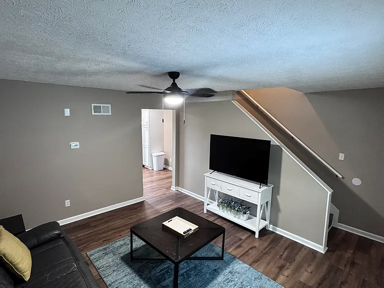 700 Jones Lane 6 #7-5-8 — Photo 30
