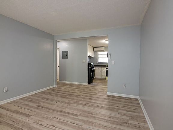 3rd image of 1609 11th Ct N APT E