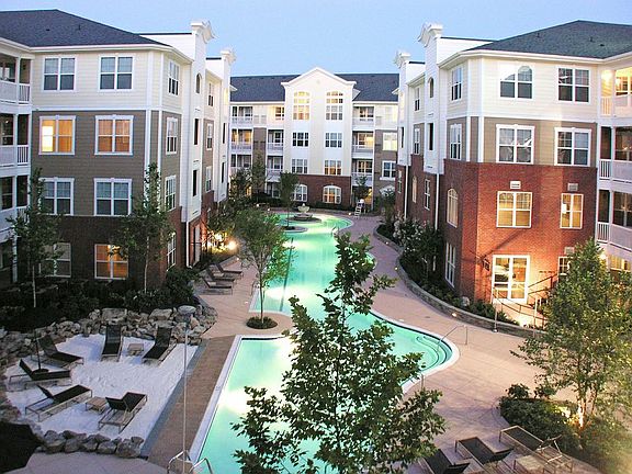 2nd image of 14720 4th St APT 304