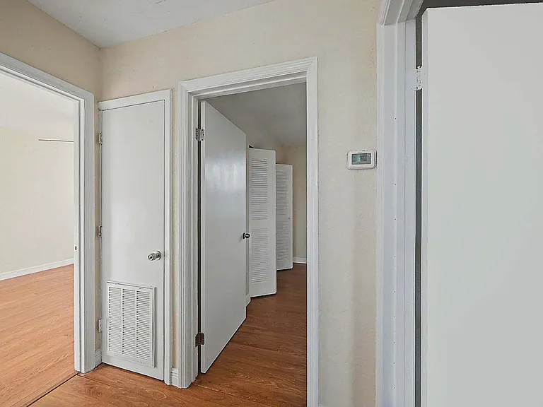 5789 Woodland Point Dr — Photo 33