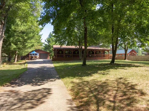 W5614 Cherokee Ln, New Lisbon, WI 53950