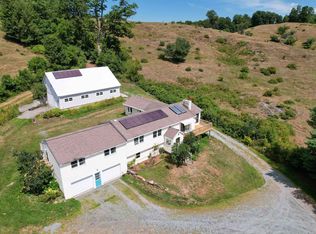 204 Hewitt Hill Rd, North Pomfret, VT 05053