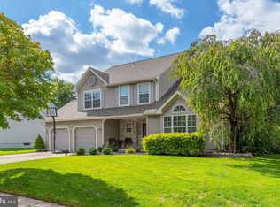 48 Glen Burnie Dr, Sicklerville, NJ 08081