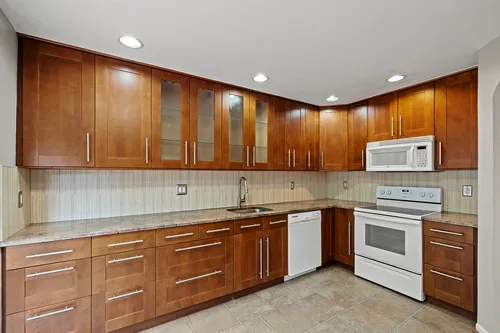 7 Willwood Ct #1 Photo 1