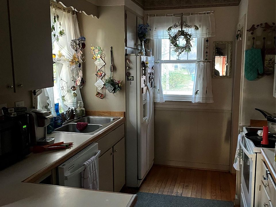1504 S Riverside Ave, photo 9