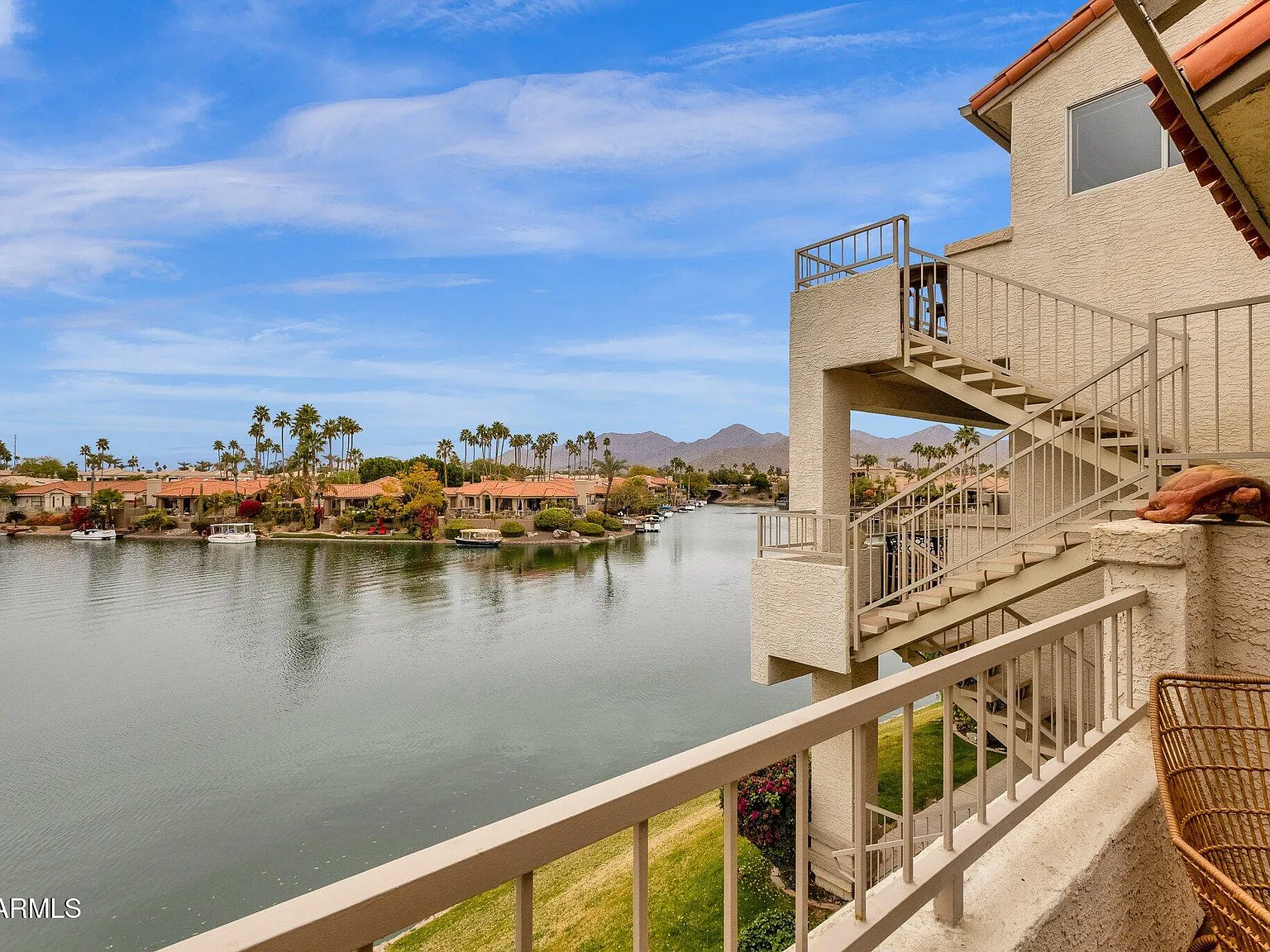 2 bed, 2.0 bath, 1152 sqft, $3,975 — Photo 2