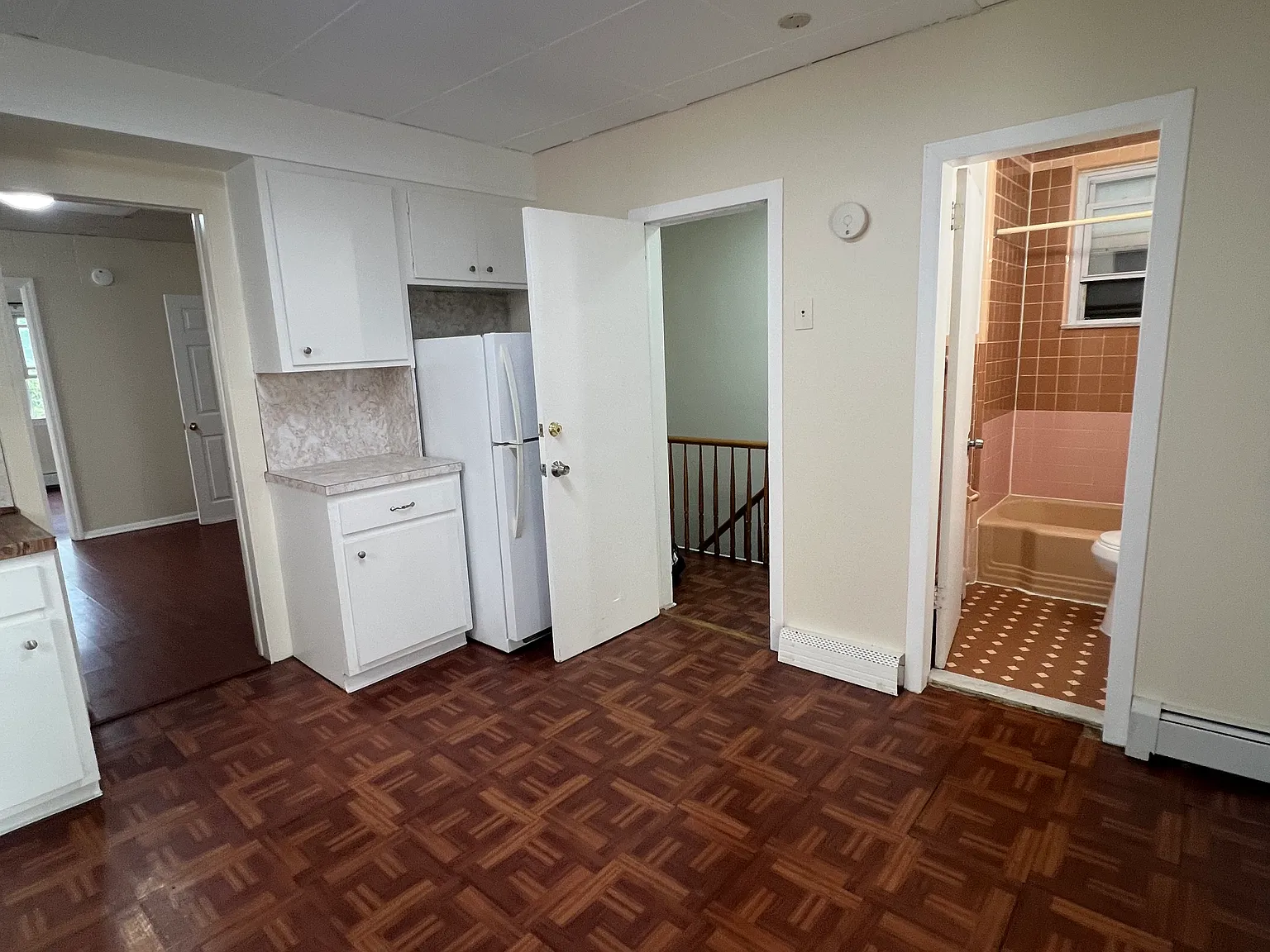 3 bed, 1800 sqft, $2,800 — Photo 2
