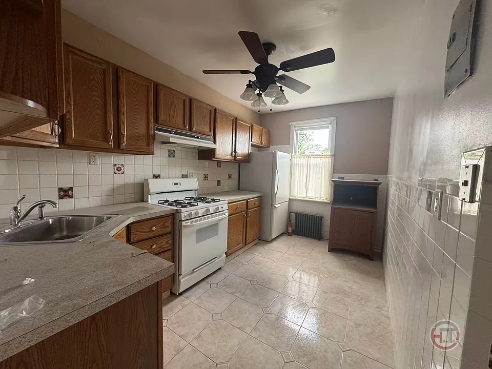 1619 Edison Ave #2