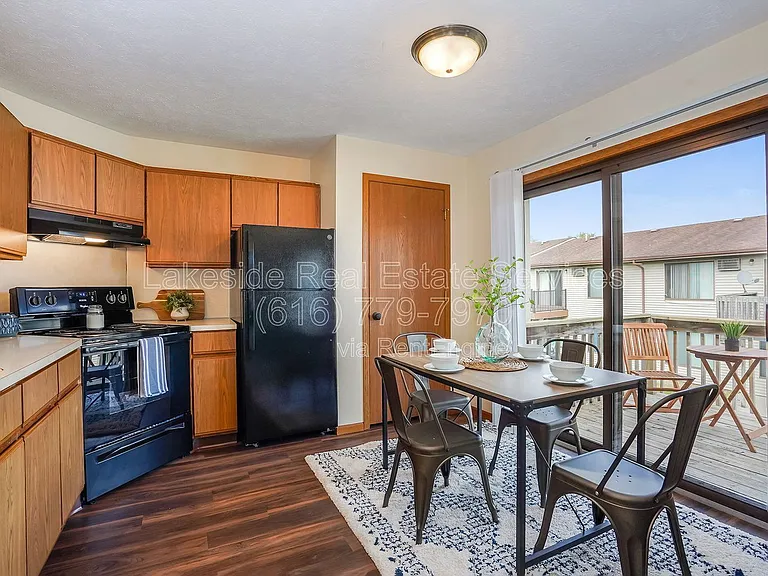 Hamilton Park Apartments — Photo 2