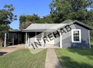 1916 Liberty St, Bonham, TX 75418