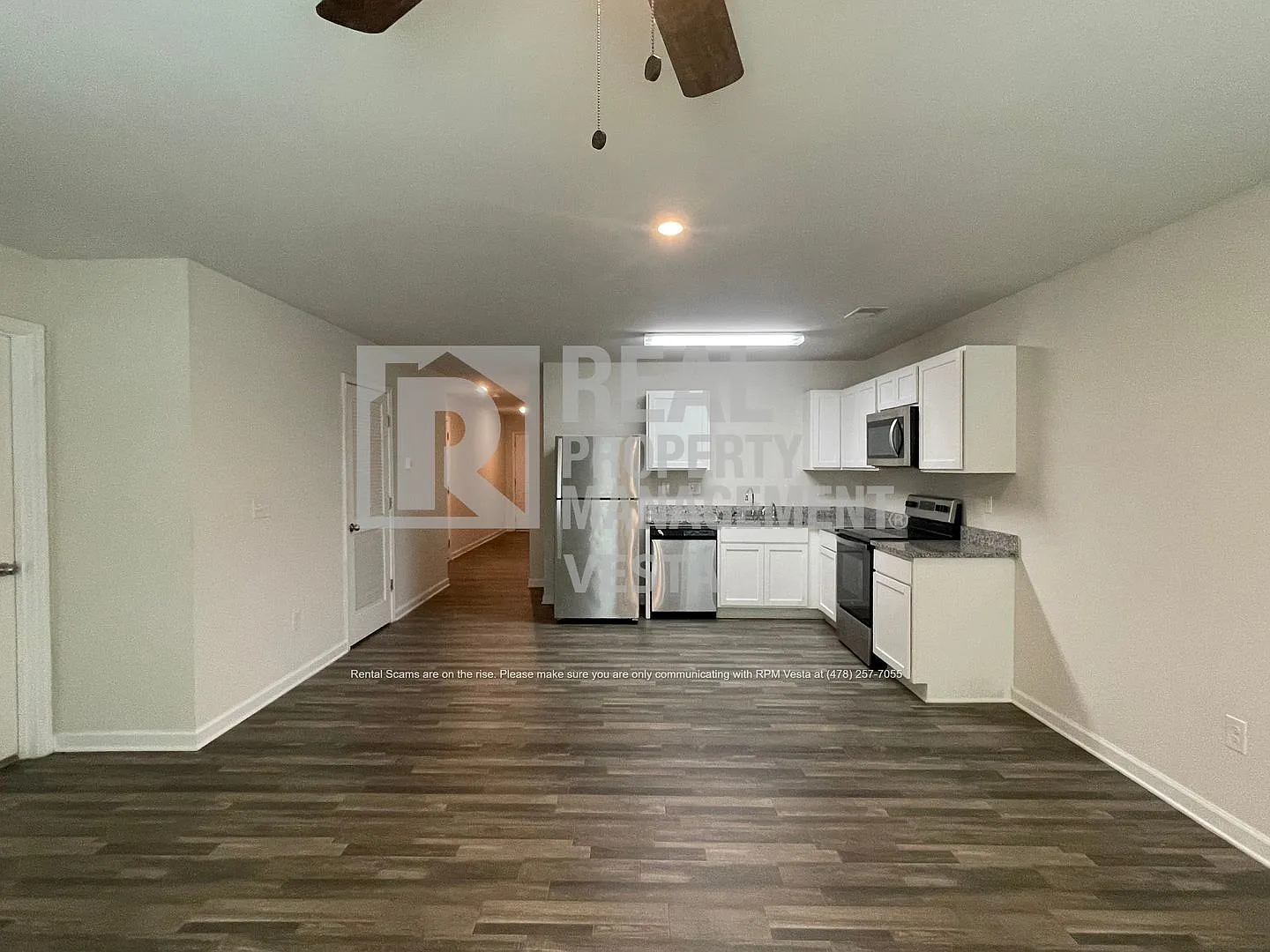 4 bed, 2.0 bath, 1500 sqft, $1,515 — Photo 2