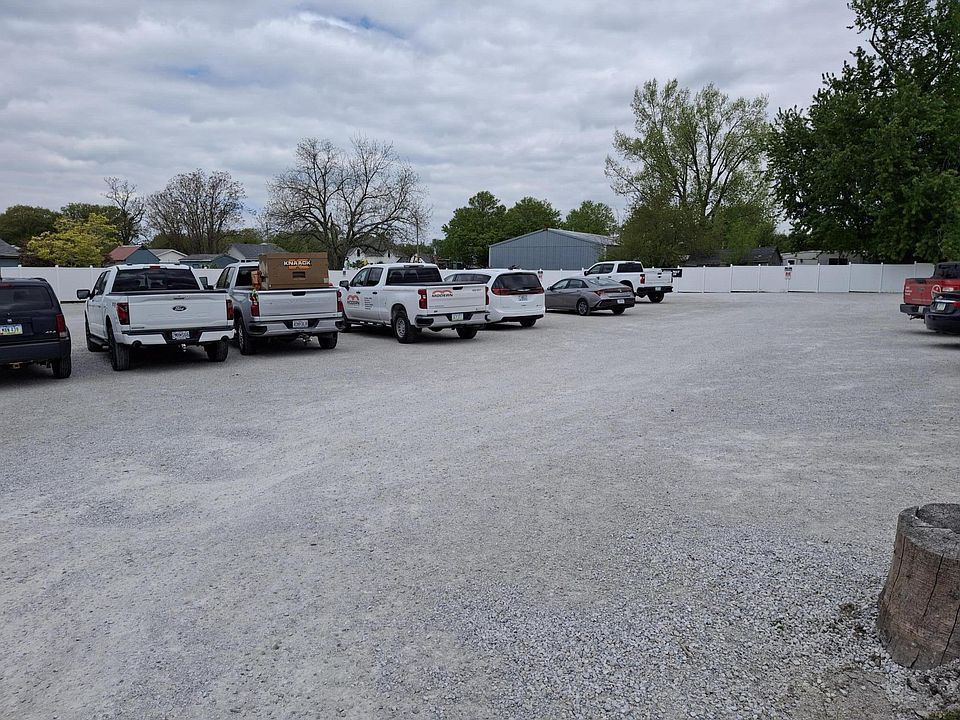 2nd image of 2 Luther St