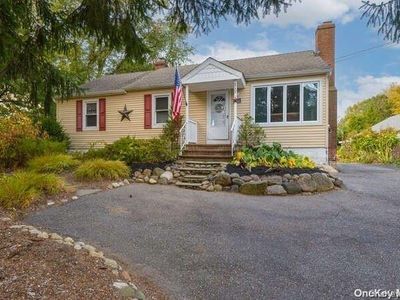 217 Oakwood Road, Huntington, NY, 11743