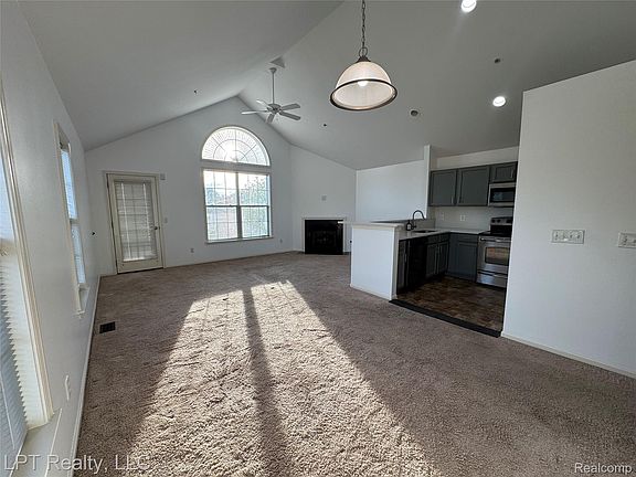 2nd image of 623 Worthington Dr