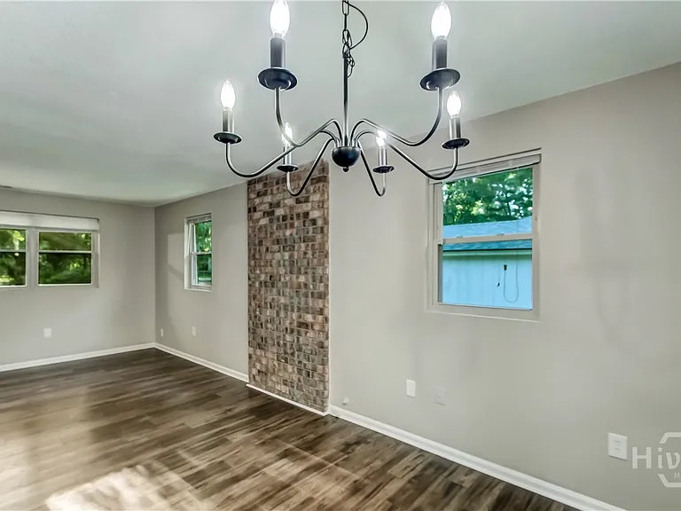 8618 Ferguson Ave — Photo 9